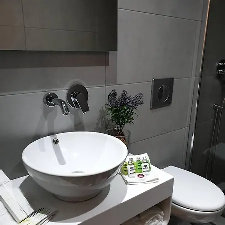 V-suites *