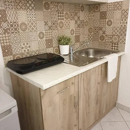 V-suites Apartment