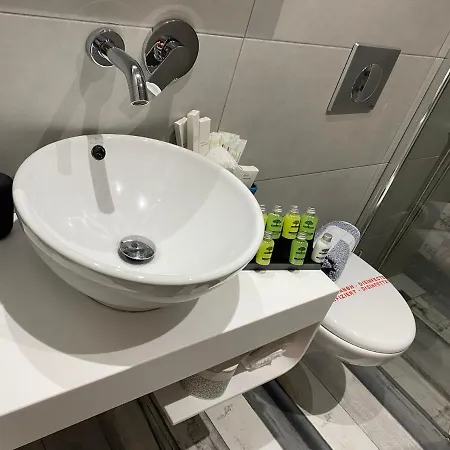 V-suites Apartment