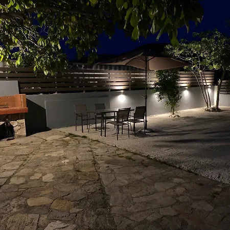 V-suites